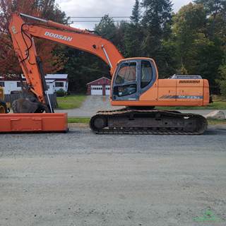 2014 Doosan DX225LC Excavator