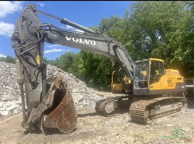 2015 Volvo 340D Excavator