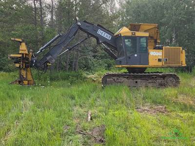 2004 John Deere 853G Feller Buncher - Koehring 22" Hotsaw