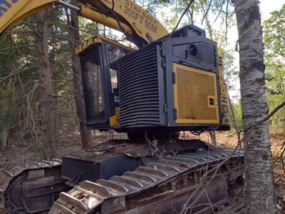 Komatsu XT430-3 Feller Buncher