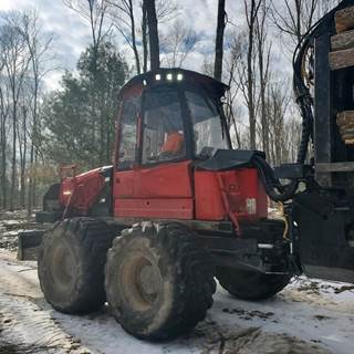 2015 Komatsu 895 Forwarder