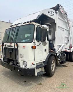 2020 Autocar ACX EXPIDITER Side Load Garbage Truck