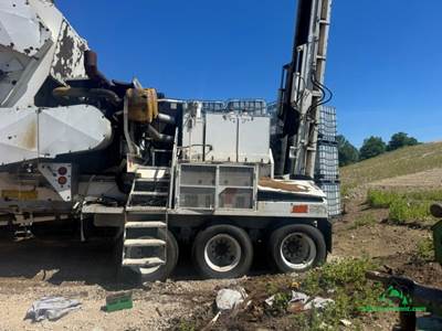 2004 Diamond Z DZH7000 Horizontal Grinder