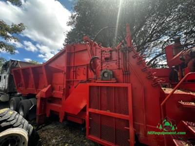 2010 Morbark 6600 Horizontal Grinder