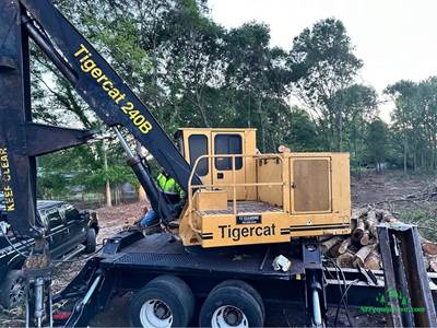 2005 Tigercat 240B Log Loader