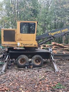 2008 Tigercat 240B Trailer-Mounted Log Loader