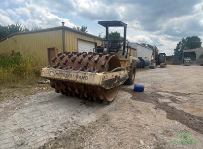 1997 Ingersoll-Rand SD 100D Padfoot Roller Compactor