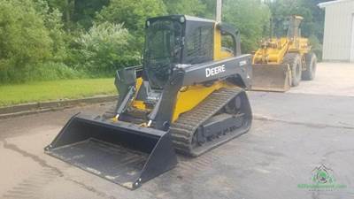 2015 John Deere 329E Skid Steer