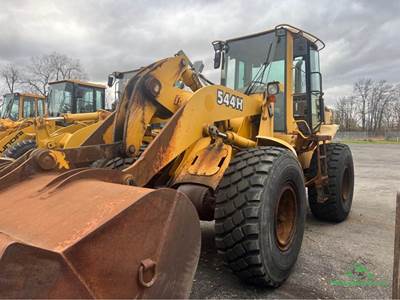 Dai John Deere 544 P-Tier Mid-Size Wheel Loader - RDO
