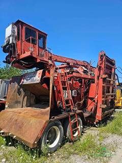 2004 Morbark 2455 Chipper