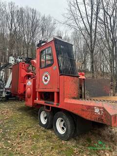 2005 Morbark 30/36 WCL Towable Wood Chipper