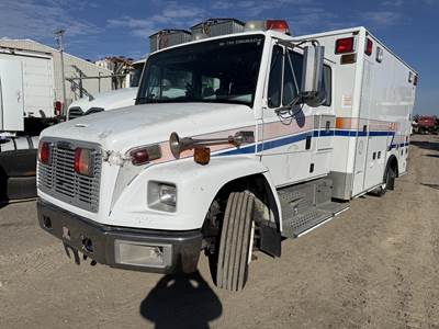 Freightliner FL60 Ambulance - Mercedes-Benz, 250HP, Automatic