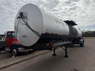 Etnyre 6750 GALLON Asphalt / Hot Oil Tank Trailer