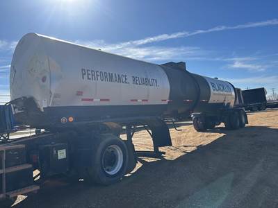 Fruehauf 7000 Gallon Asphalt / Hot Oil Tank Trailer