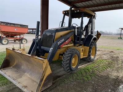 John Deere 310SK Backhoe