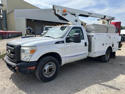 Ford F-350 34 ft Boom / Bucket Truck - 2011 VERSALIFT TEL29NE Aerial Lift, Automatic