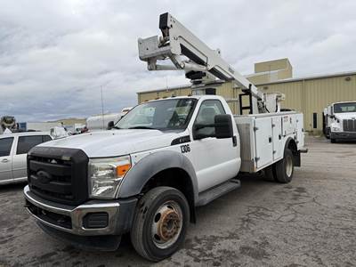 Ford F-450 37 ft Boom / Bucket Truck - 2011 Versalift SST37I Aerial Lift, Automatic