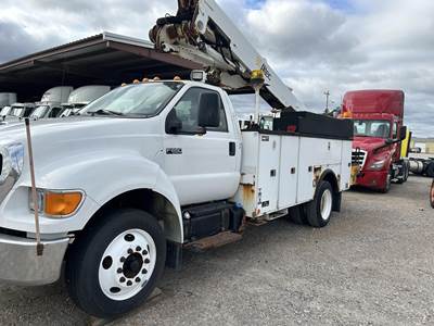 Ford F-650 XL 40 ft Boom / Bucket Truck - 2011 ALTEC AT40P Aerial Lift, Automatic
