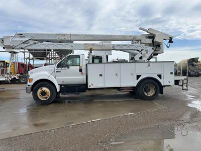 Ford F-750 55 ft Boom / Bucket Truck - 2011 TEREX HRX55 Aerial Lift, Automatic