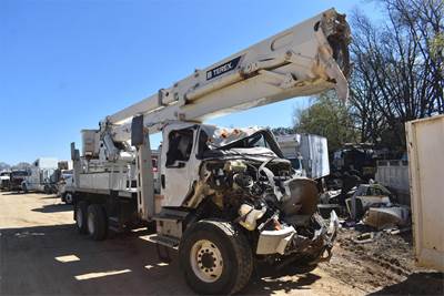 Freightliner M2 106 Boom / Bucket Truck - 2015 Terex TM100 Aerial Lift, Automatic, Tandem Axle