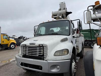 Freightliner M2 106 41 ft Boom / Bucket Truck - 2004 ALTEC TA40 Aerial Lift, Automatic