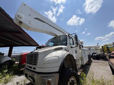 Freightliner M2 106 93 ft Boom / Bucket Truck - 2009 ALTEC AA77-TE93 Aerial Lift, Automatic, Tandem Axle