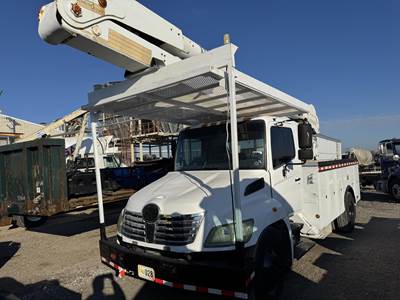 Hino 338 55 ft Boom / Bucket Truck - 2004 Altec AA755L Aerial Lift, Automatic