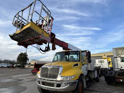 International DuraStar 4300 Boom / Bucket Truck - 2005 SKYHOIST SX57 Aerial Platform Lift, 6 Spd