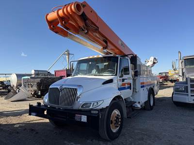 International DuraStar 4300 50 ft Boom / Bucket Truck - 2006 ALTEC TA50 Aerial Lift, Automatic