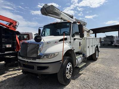 International DuraStar 4300 42 ft Boom / Bucket Truck - 2015 ALTEC L42A Aerial Lift, Automatic