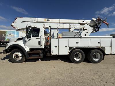 International WorkStar 7400 55 ft Boom / Bucket Truck - 2013 Altec A55OC Aerial Lift, Automatic, Tandem Axle