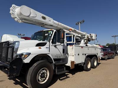 International WorkStar 7400 55 ft Boom / Bucket Truck - 2014 ALTEC AM55 Aerial Lift, Automatic, Tandem Axle
