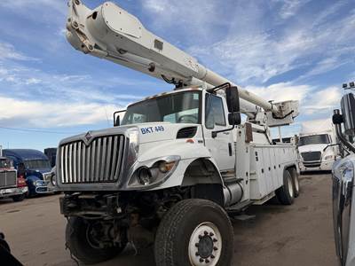 International WorkStar 7400 100 ft Boom / Bucket Truck - 2012 ALTEC AM900-E100 Aerial Lift, 10 Spd, Tandem Axle