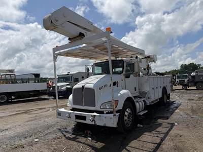 Kenworth T370 55 ft Boom / Bucket Truck - 2013 ALTEC AA755 Aerial Lift, 6 Spd