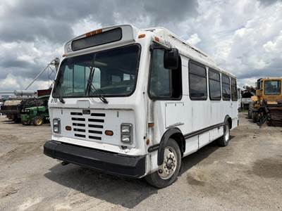CHANCE COACH 4235000 Bus - Cummins, 210HP, Automatic