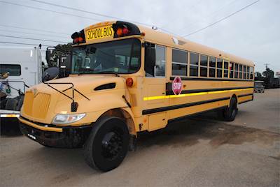 International IC3S530 Single Axle Bus - VT-365, 215HP, Automatic