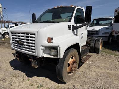 Chevrolet Kodiak C7500 Single Axle Cab & Chassis Truck - Isuzu, 225HP, Automatic