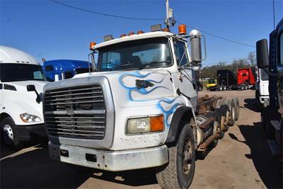 Ford LTS9000 Five Axle Cab & Chassis Truck - Caterpillar, 350HP, 8Ll Manual
