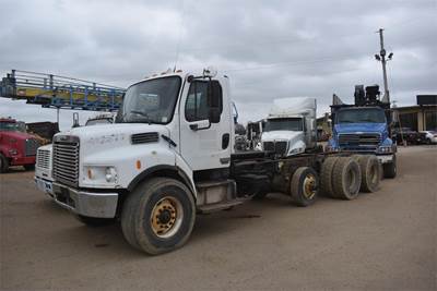 Freightliner M2 112 Tri Axle Cab & Chassis Truck - Mercedes-Benz, 330HP, 10 Speed Manual