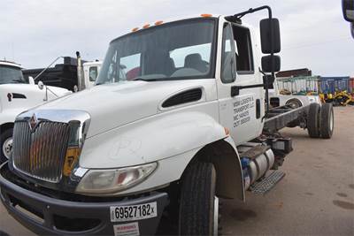 International DuraStar 4300 Single Axle Cab & Chassis Truck - Cummins, 240HP, Automatic