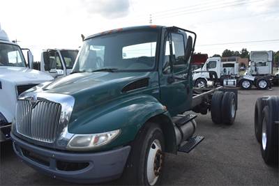 International DuraStar 4300 Single Axle Cab & Chassis Truck - MAXXFORCE DT, 240HP, Automatic