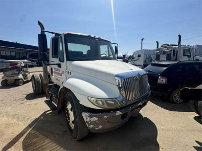 International DuraStar 4300 Single Axle Cab & Chassis Truck - DT466, 250HP, 5 Speed Automatic