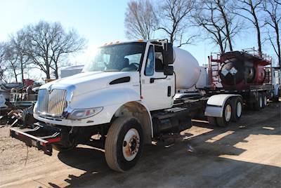 International DuraStar 4400 Tandem Axle Cab & Chassis Truck - 300HP, 10 Speed Manual