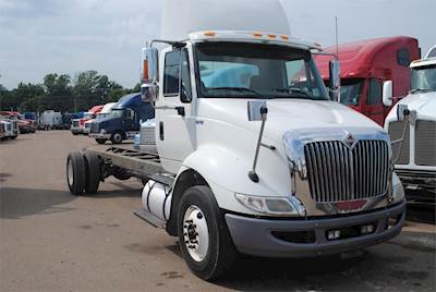 International TranStar 8600 Tandem Axle Cab & Chassis Truck - MF-13, 410HP