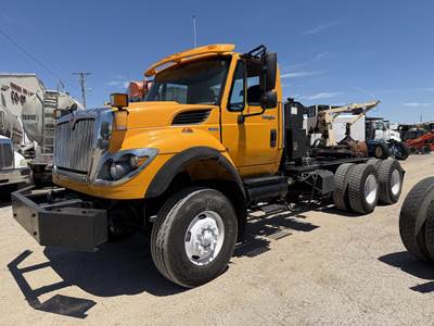 International WorkStar 7600 Tandem Axle Cab & Chassis Truck - MAXXFORCE 13, 450HP, 10 Speed Ultrashift Amt