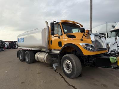 International WorkStar 7600 Tandem Axle Cab & Chassis Truck - MAXXFORCE 13, 450HP, Amt