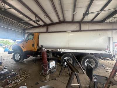 International WorkStar 7600 Tandem Axle Cab & Chassis Truck - MAXXFORCE 13, 450HP, 10 Speed Ultrashift Amt
