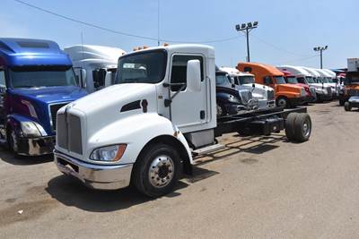 Kenworth T170 Single Axle Cab & Chassis Truck - Cummins, 220HP, Automatic