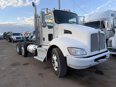 Kenworth T370 Tandem Axle Cab & Chassis Truck - Paccar, 330HP, Automatic