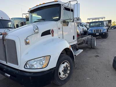 Kenworth T370 Single Axle Cab & Chassis Truck - Paccar, 240HP, Automatic